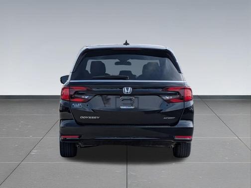 Crystal Black Pearl 2024 Honda Odyssey Sport