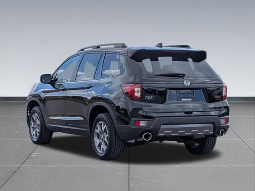 Crystal Black Pearl 2023 Honda Passport AWD TrailSport