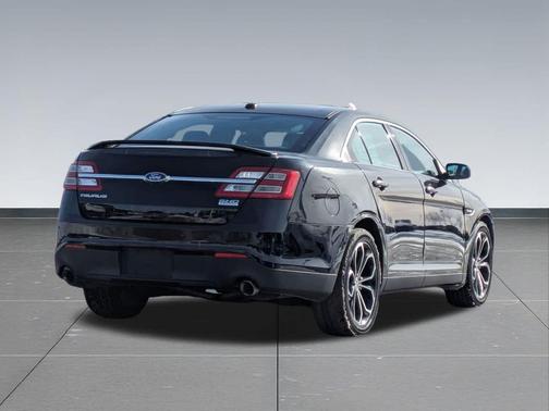 2017 Ford Taurus SHO