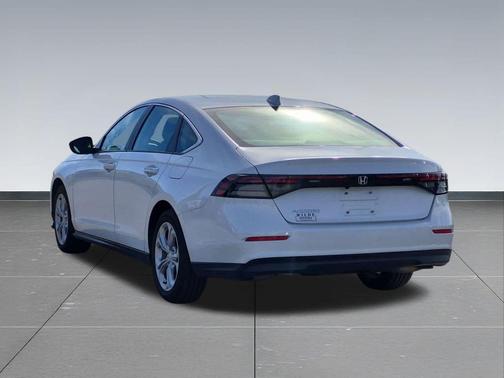 Platinum White Pearl 2025 Honda Accord LX 1.5T