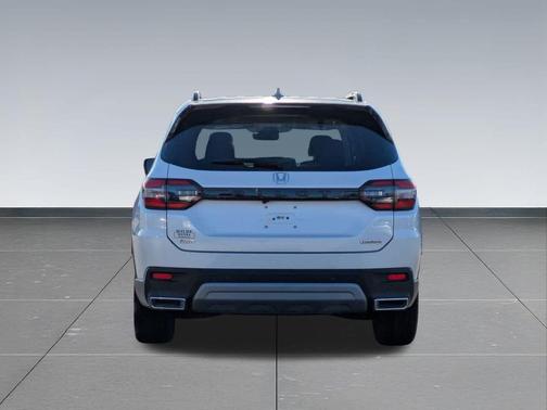 2023 Honda Pilot Touring 8-Passenger