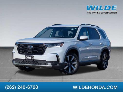 2023 Honda Pilot Touring 8-Passenger
