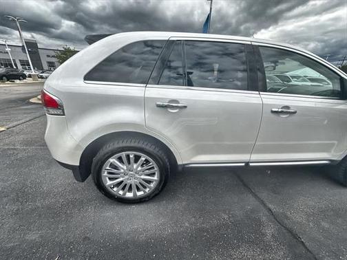 2012 Lincoln MKX Base