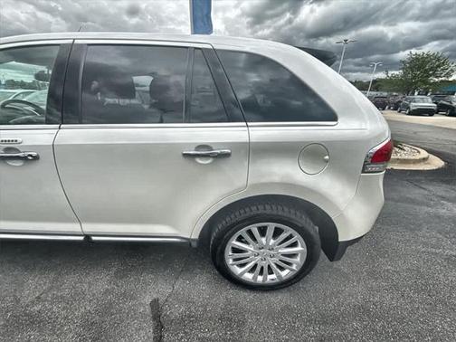 2012 Lincoln MKX Base