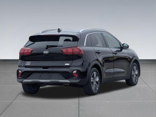 Aurora Black Pearl 2020 Kia Niro LXS