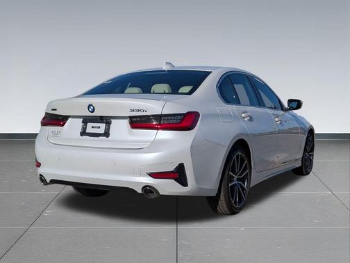 2021 BMW 330 xDrive