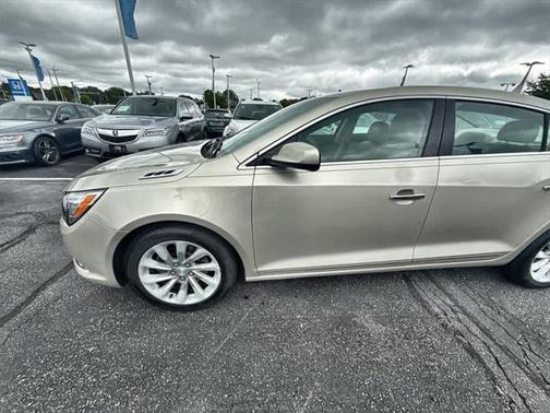 2016 Buick LaCrosse Base