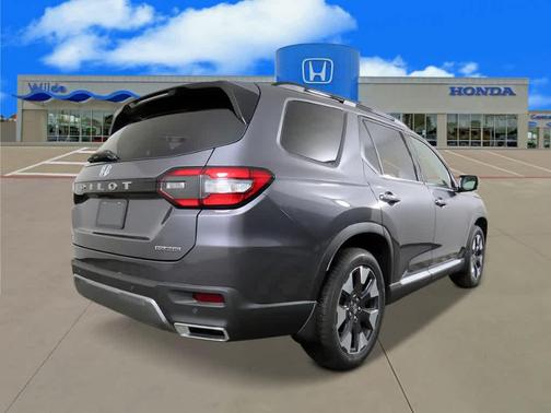 2026 Honda Pilot Touring 8-Passenger