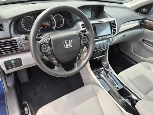 Obsidian Blue Pearl 2016 Honda Accord EX-L