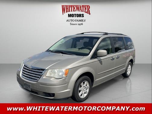 Light Sandstone Metallic 2008 Chrysler Town & Country Touring
