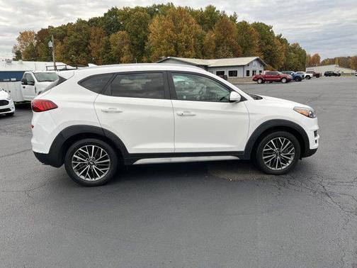 2019 Hyundai TUCSON SE