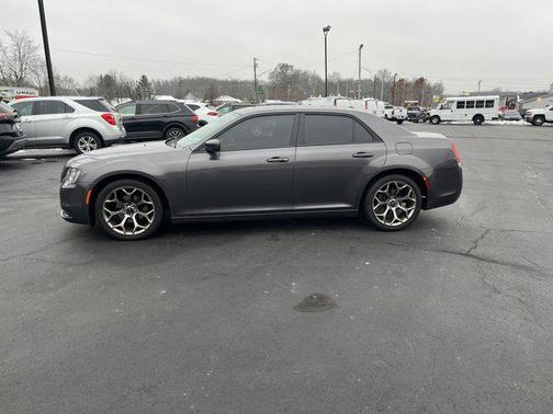 2016 Chrysler 300 S
