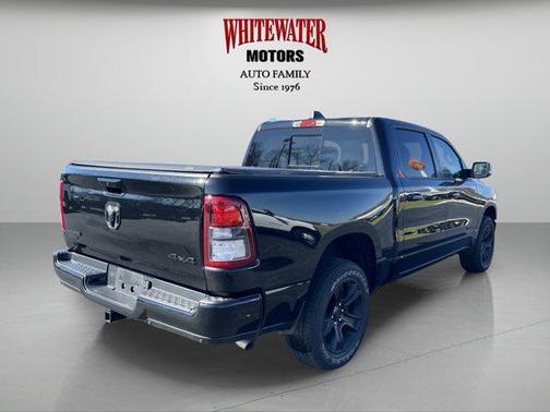 Diamond Black Crystal Pearlcoat 2023 RAM 1500 Big Horn/Lone Star