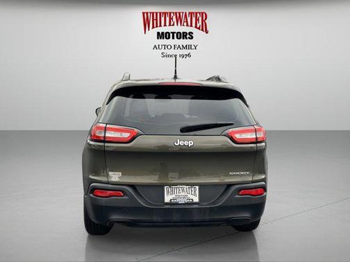 2015 Jeep Cherokee Sport