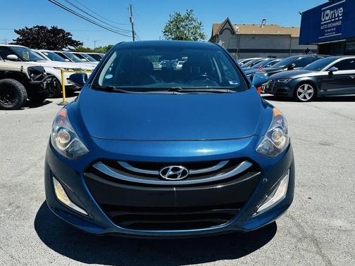 Black Noir Pearl 2013 Hyundai Elantra GT Base