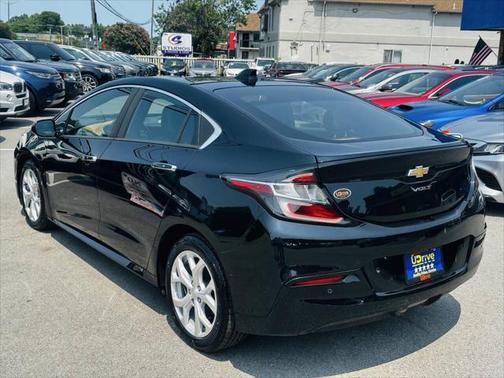2018 Chevrolet Volt Premier
