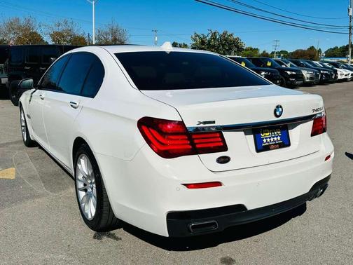 2015 BMW 740 Li
