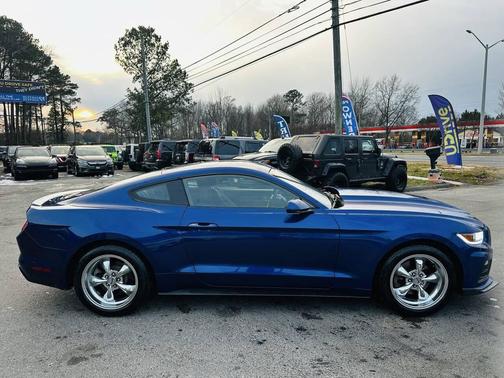 2016 Ford Mustang V6