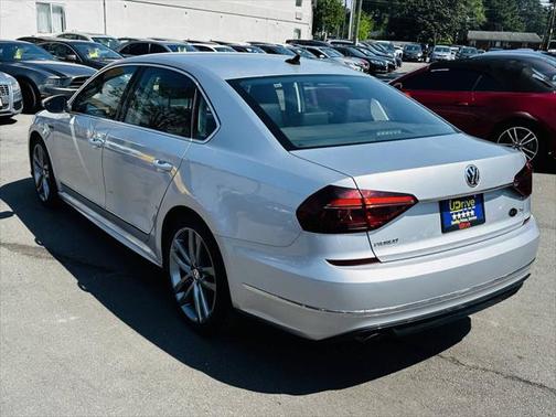 2017 Volkswagen Passat 1.8T R-Line w/Comfort