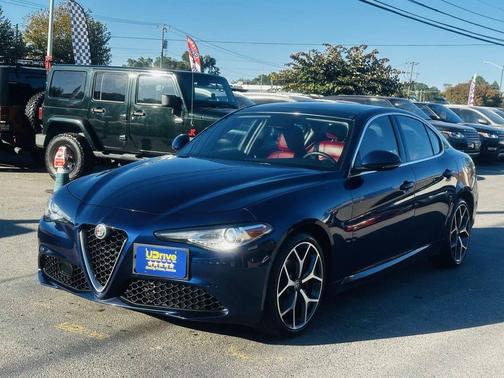 2019 Alfa Romeo Giulia Sport