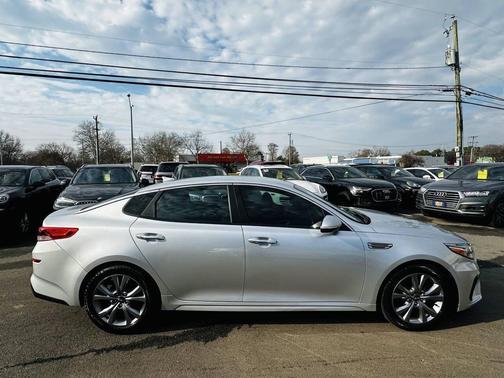 2019 Kia Optima LX
