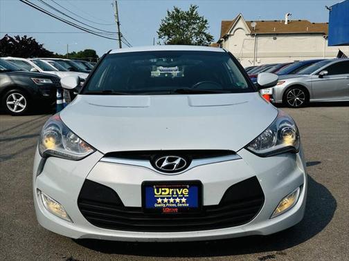 2014 Hyundai Veloster RE:FLEX w/Black