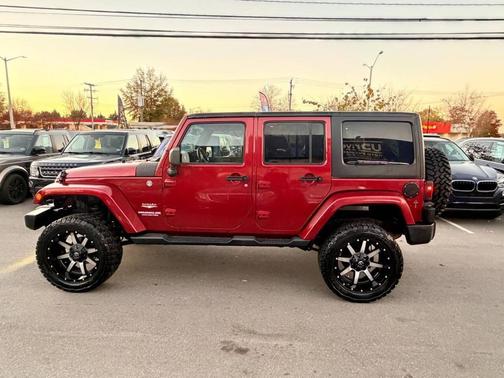 2013 Jeep Wrangler Unlimited Sahara