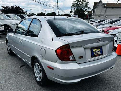 2004 Hyundai Accent GL
