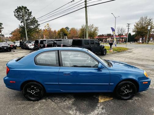 2004 Hyundai Accent GL