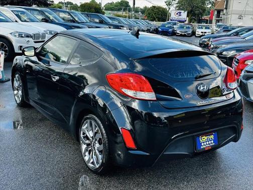 2014 Hyundai Veloster RE:FLEX w/Red
