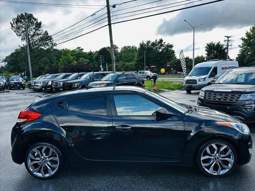 2014 Hyundai Veloster RE:FLEX w/Red