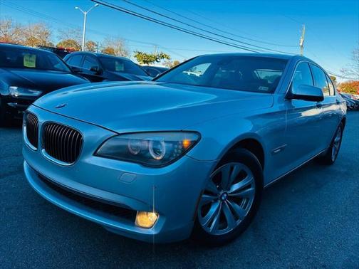 2011 BMW 740 740i 4dr Sedan