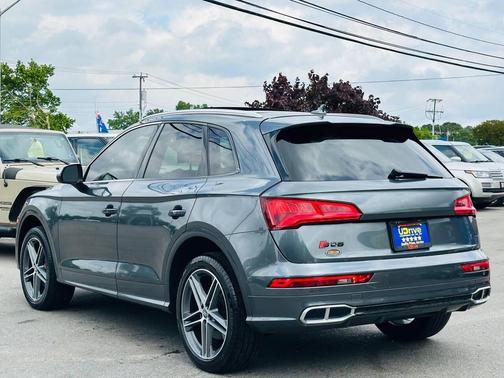 Black 2018 Audi SQ5 3.0T Premium Plus