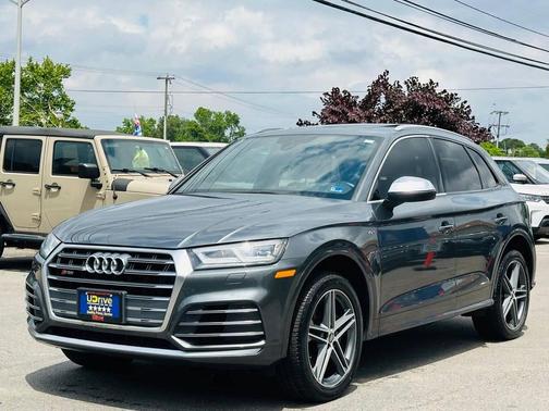 Black 2018 Audi SQ5 3.0T Premium Plus