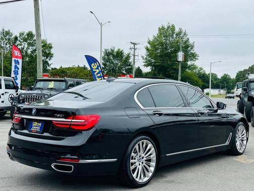 Black 2016 BMW 750 i xDrive