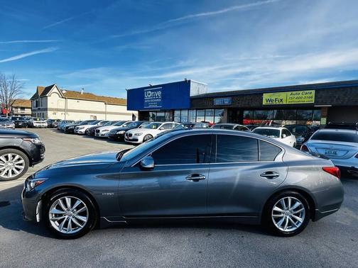 2015 INFINITI Q50 Hybrid Premium