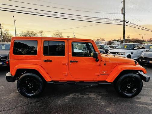 2012 Jeep Wrangler Unlimited Sahara