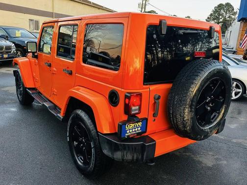 2012 Jeep Wrangler Unlimited Sahara