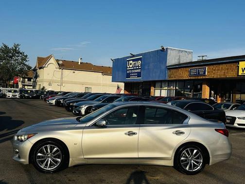 2014 INFINITI Q50 Premium