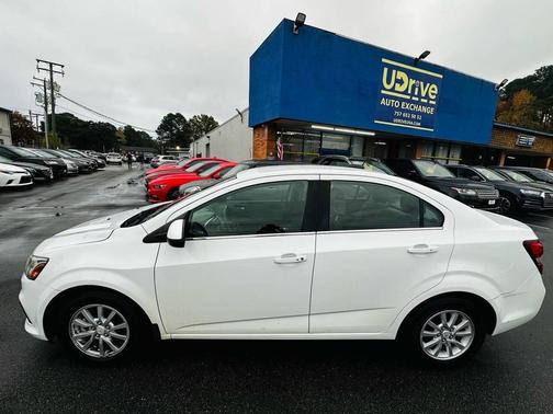 2018 Chevrolet Sonic LT