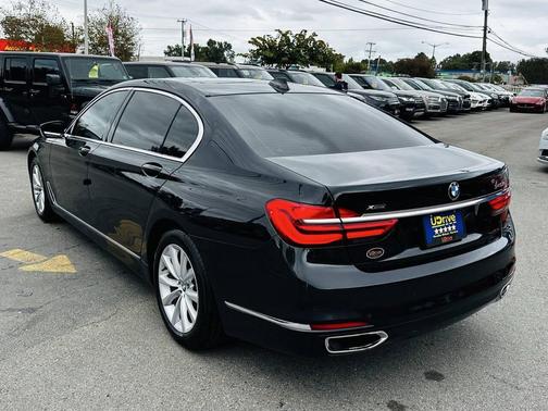 2018 BMW 740 xDrive