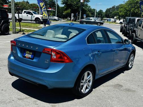 Power Blue Metallic 2014 Volvo S60 T5