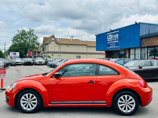 Habanero Orange Metallic 2016 Volkswagen Beetle 1.8T