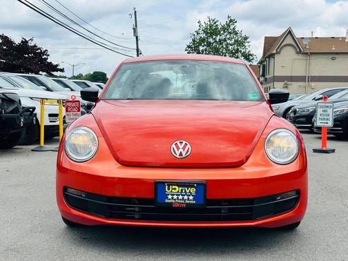 Habanero Orange Metallic 2016 Volkswagen Beetle 1.8T