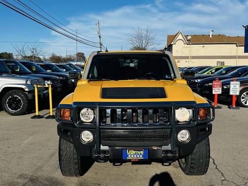 2007 Hummer H3 Base