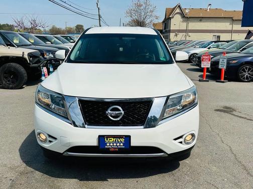 2016 Nissan Pathfinder SL