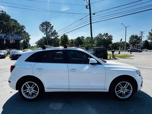 White 2015 Audi Q5 2.0T Premium Plus