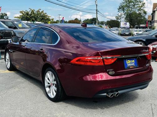 2017 Jaguar XF 20d Premium
