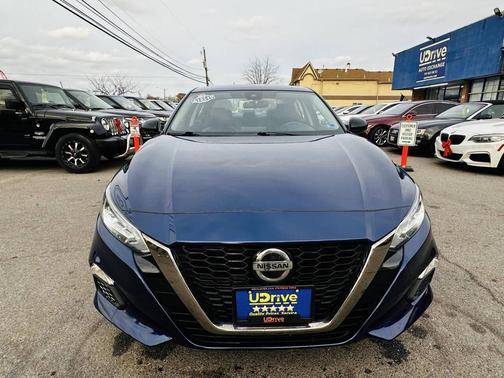 2021 Nissan Altima SR FWD