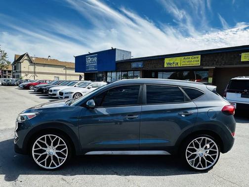 2018 Hyundai TUCSON SEL